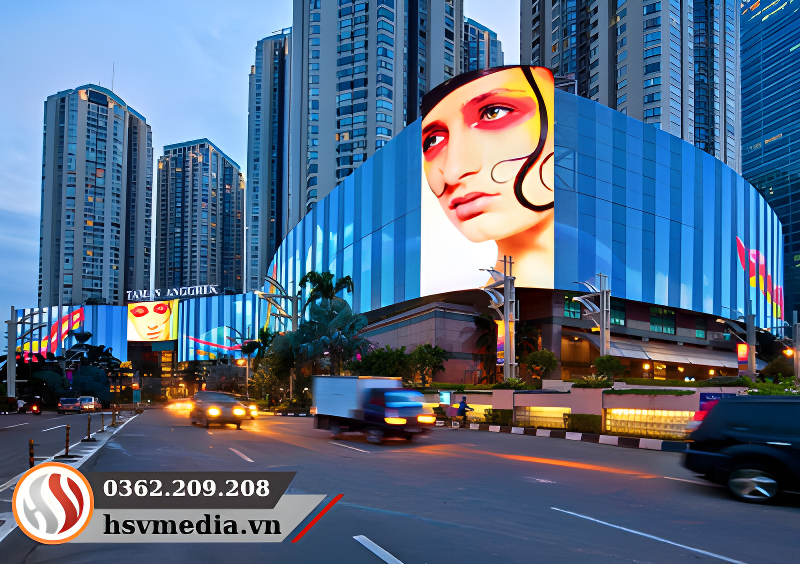 Led Screen At Mall Taman Anggrek, Jakarta, Indonesia Led Screen At Mall Taman Anggrek, Jakarta, Indonesia