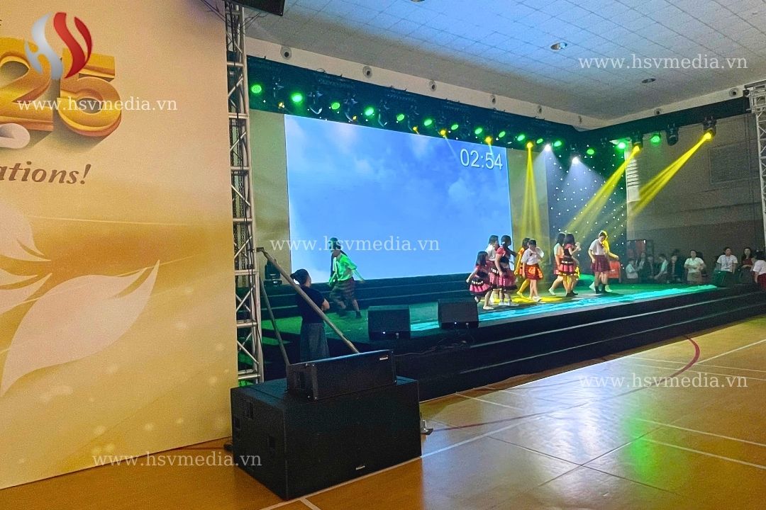 Cho Thuê Màn Hình LED Tổng Kết Năm Học