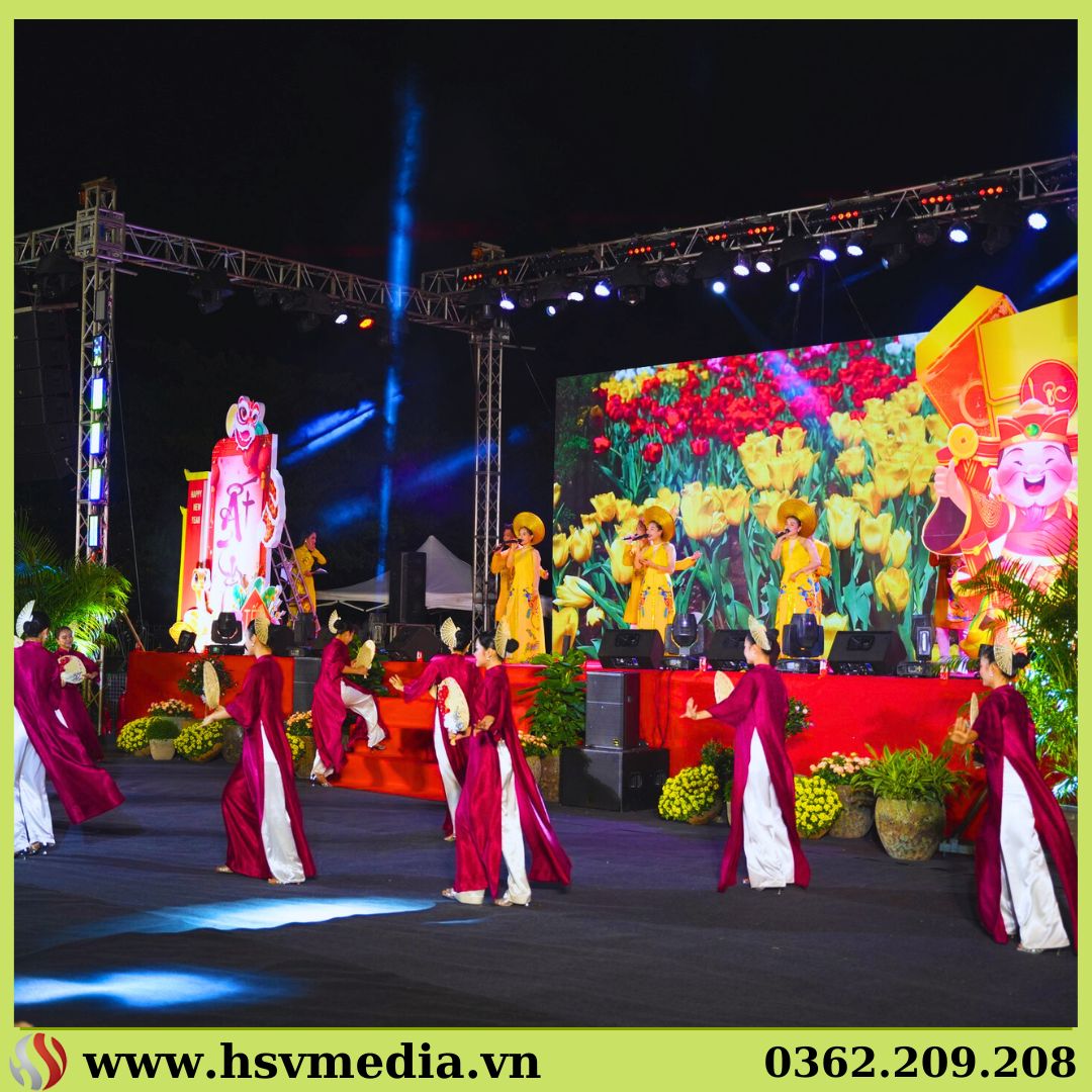 Tổ Chức Tiệc Tất Niên Ngoài Trời