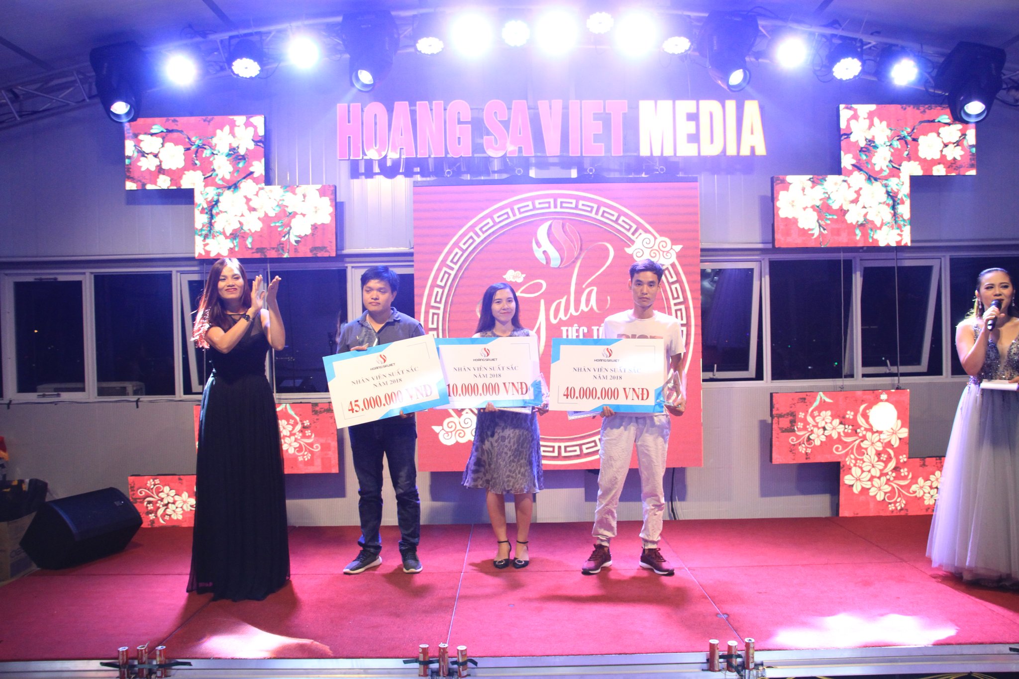 trao giải trao giải